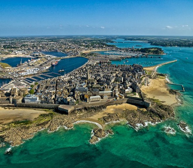 Saint-Malo-pour-carrousel-home-©G.CAZADE-768x576